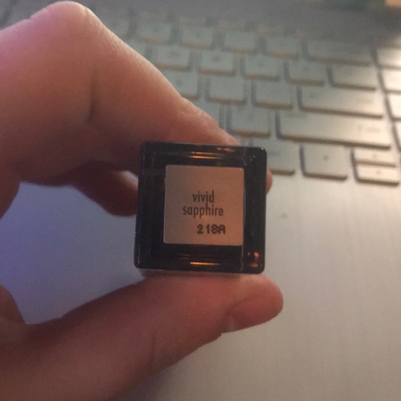 stila eyeshadow glitter - Picture 2 of 3